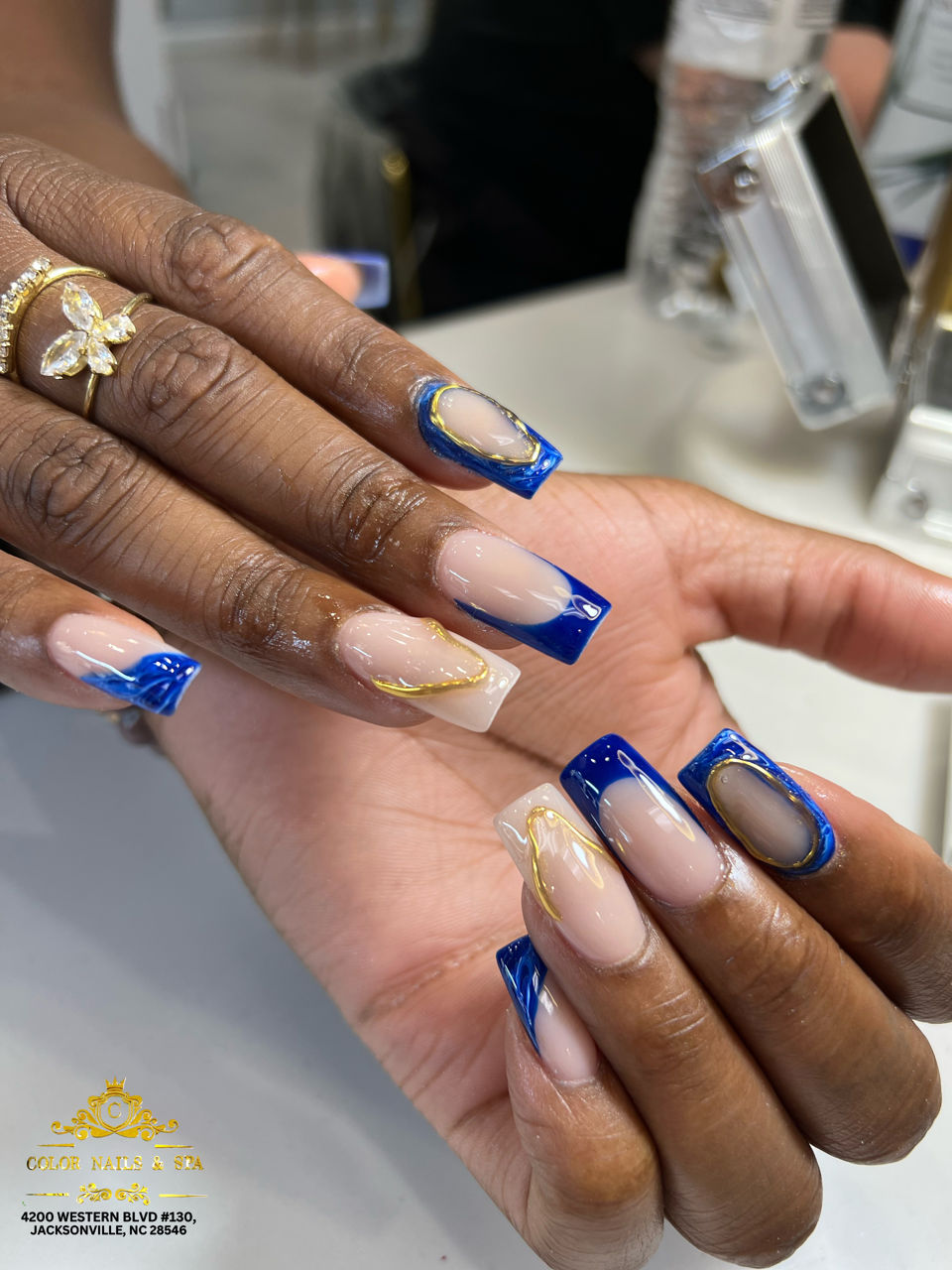 Color Nails & Spa